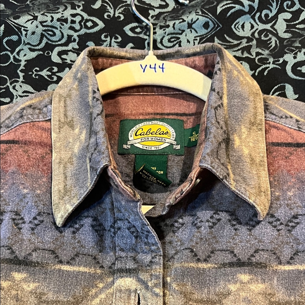Cabela's Southwestern Patterned Button Down Shirt - image 8